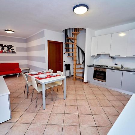 Ferienwohnung Affittimoderni Bergamo Young Exterior foto